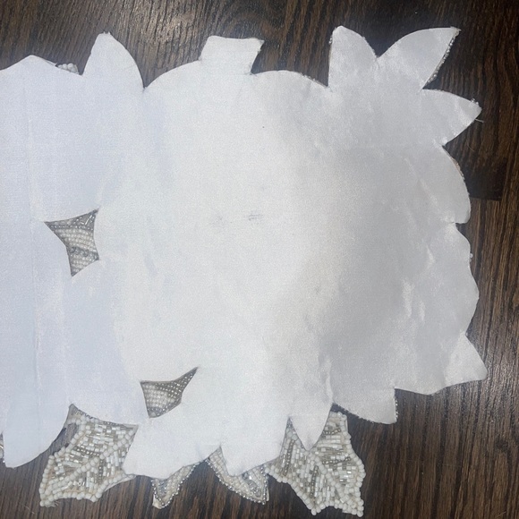 Tahari Home Beaded Table Runner 13x36”White Silver Poinsettia Christmas NWT - Picture 3 of 10